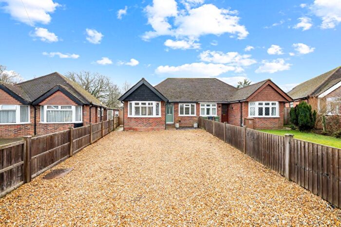 3 Bedroom Bungalow For Sale In Saffron Platt, Guildford, GU2