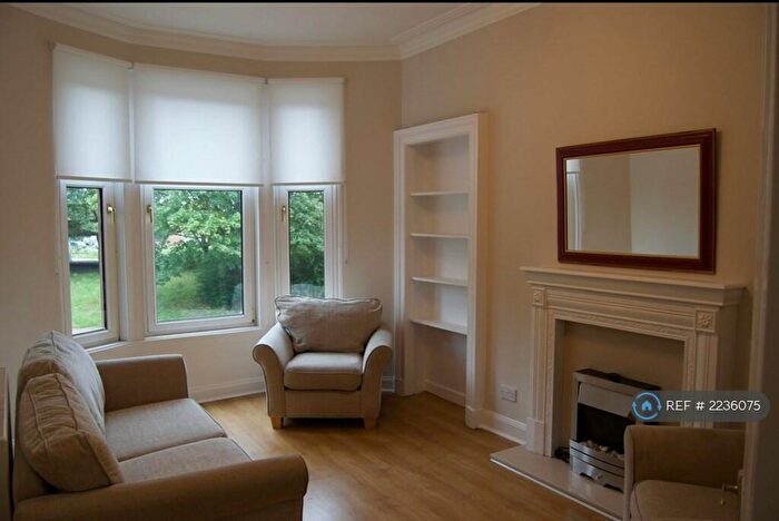 2 Bedroom Flat To Rent In Dumbarton Road, Glasgow, G11