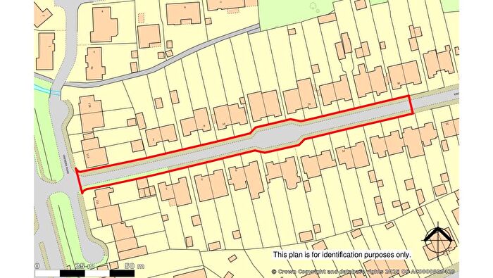 Property For Sale In Kings Avenue, Tongham, Aldershot, Surrey, GU10