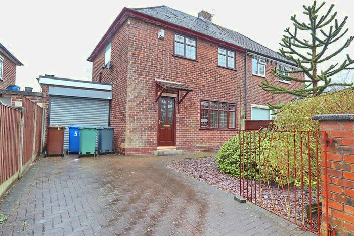 2 Bedroom Semi-Detached House To Rent In Cawley Avenue, Prestwich, M25