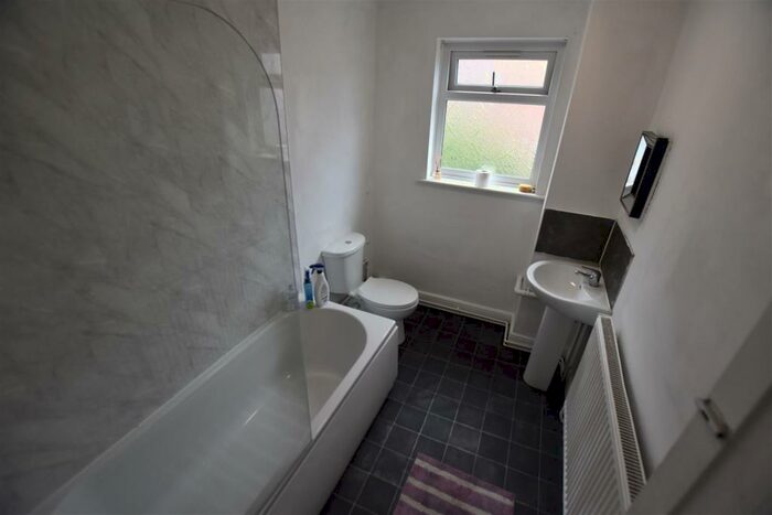 2 Bedroom House To Rent In Cranmer Street, Leicester, LE3