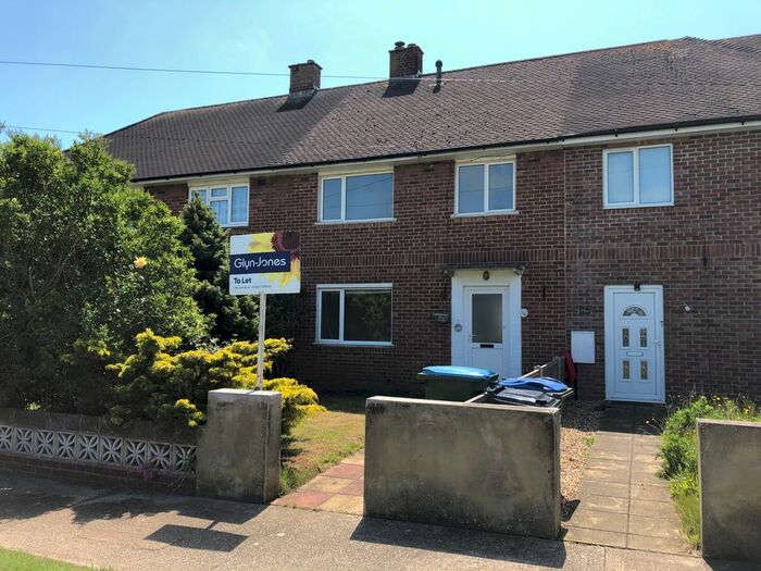 3 Bedroom Terraced House To Rent In Clun Road, Wick, Littlehampton, BN17