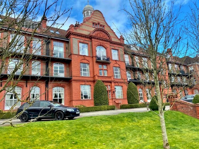 2 Bedroom Flat For Sale In Kingswood Park, Kingswood, Frodsham, WA6