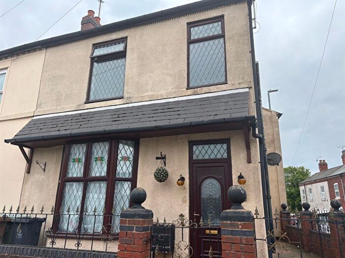 3 Bedroom End Of Terrace House To Rent In Charlotte Street, Walsall, WS1
