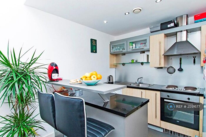 2 Bedroom Flat To Rent In Pall Mall, Liverpool, L3
