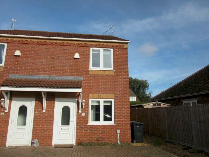 2 Bedroom Semi-Detached House To Rent In Crofters Close, King's Lynn, PE30