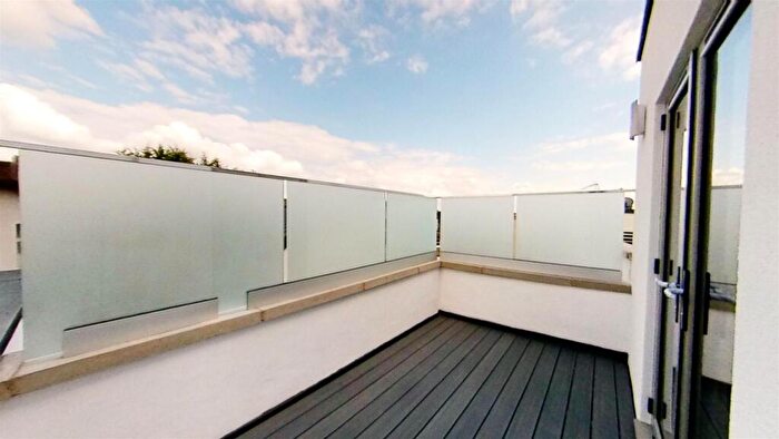 3 Bedroom Mews To Rent In Rose Joan Mews, London, NW6