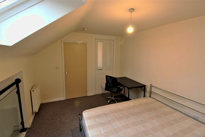 2 Bedroom Flat To Rent In Thackhall Street, Stoke, Coventry, CV2