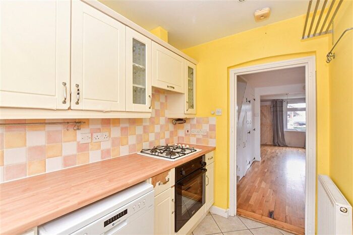 2 Bedroom End Terrace House For Sale In Orchard Road, East Peckham, Tonbridge, Kent, TN12