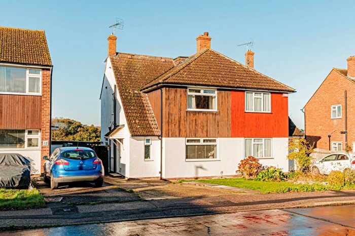 4 Bedroom Semi Detached House For Sale In Old Gate Road, Faversham, ME13