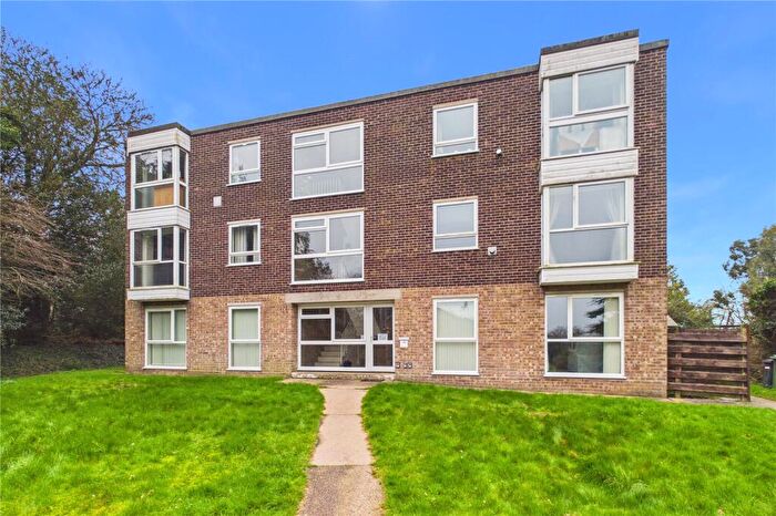 2 Bedroom Flat To Rent In Dell Road, Lowestoft, Suffolk, NR33