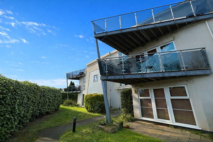 2 Bedroom Flat To Rent In Penn Hill Avenue, Poole, BH14