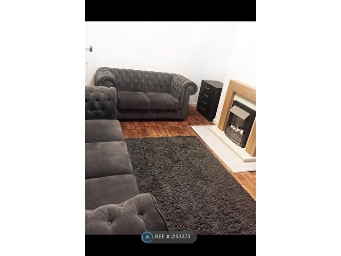 3 Bedroom Semi-Detached House To Rent In Burnham Road, Scunthorpe, DN15