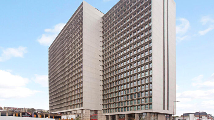 2 Bedroom Flat For Sale In High Street, Croydon, CR0