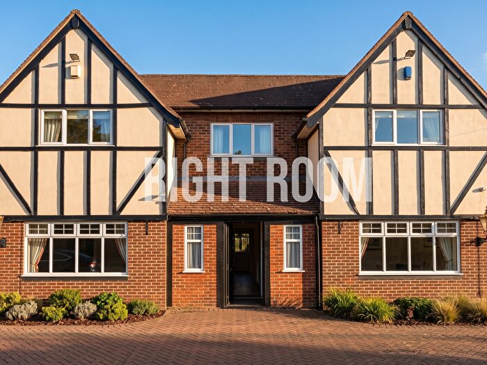 5 Bedroom Detached House To Rent In Bedroom House, Amesbury Mead Farm, Sewardstone Road, E4
