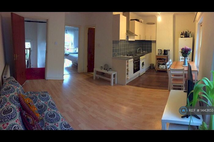 1 Bedroom Flat To Rent In Dalston Lane, London, E8