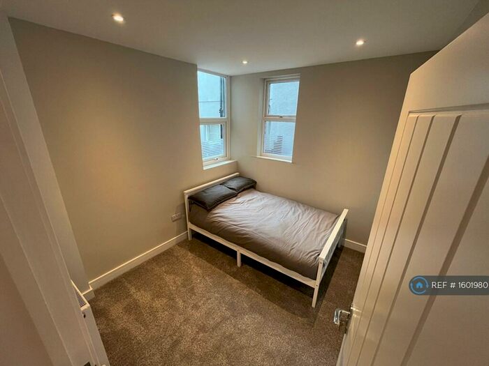2 Bedroom Flat To Rent In Alexandra Ave, Luton, LU3
