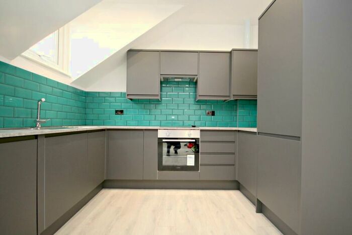 1 Bedroom Flat To Rent In Chatsworth Road, Willesden Green, NW2