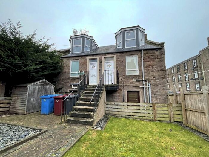 2 Bedroom Maisonette To Rent In City Road, Dundee, DD2