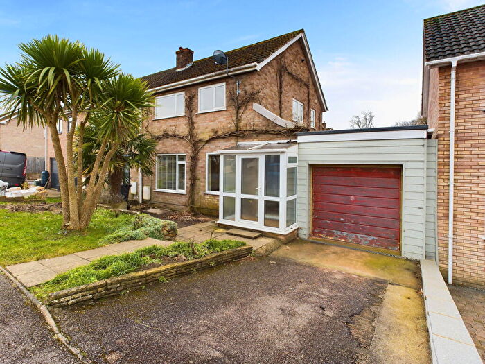 3 Bedroom Semi-Detached House For Sale In Slade Close, Ottery St. Mary, EX11