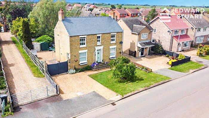 4 Bedroom Detached House For Sale In Guntons Road, Newborough, Peterborough, Cambridgeshire, PE6