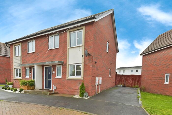 3 Bedroom Semi Detached House For Sale In Orchid Grove, Shirebrook, Mansfield, Derbyshire, NG20