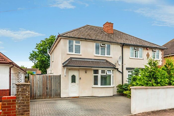 3 Bedroom Semi Detached House For Sale In Orchard Street, Kempston, Bedford, MK42