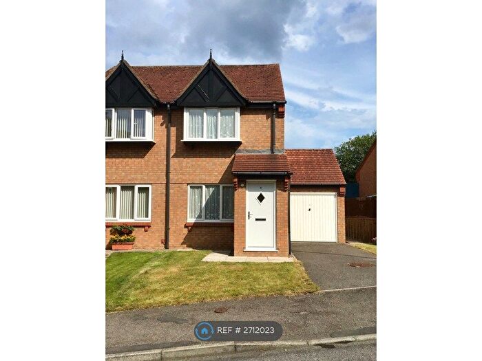2 Bedroom Semi-detached House To Rent In Wash Beck Close, Scarborough, YO12