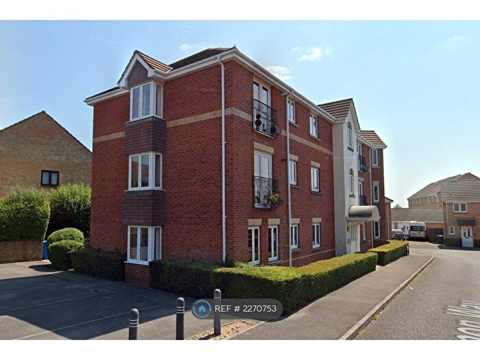 2 Bedroom Flat To Rent In Hamworthy, Poole, BH15