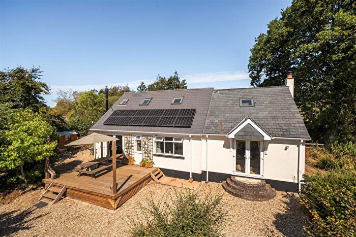 3 Bedroom Detached House For Sale In Coldridge, Crediton, EX17