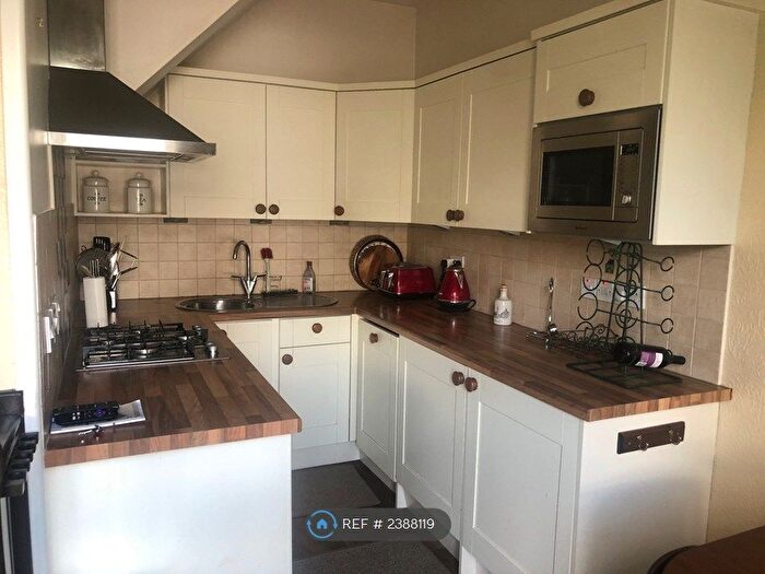 1 Bedroom Terraced House To Rent In Queen Street, Leeds, LS19