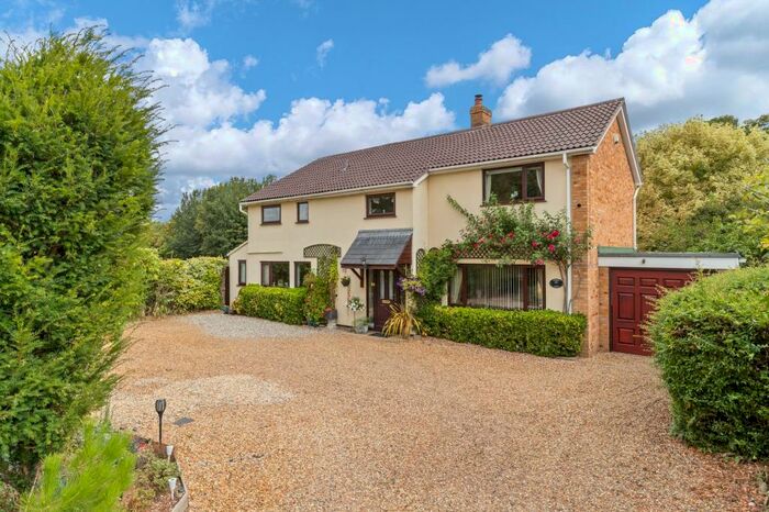 5 Bedroom Detached House To Rent In Rectory Lane, Fowlmere, SG8