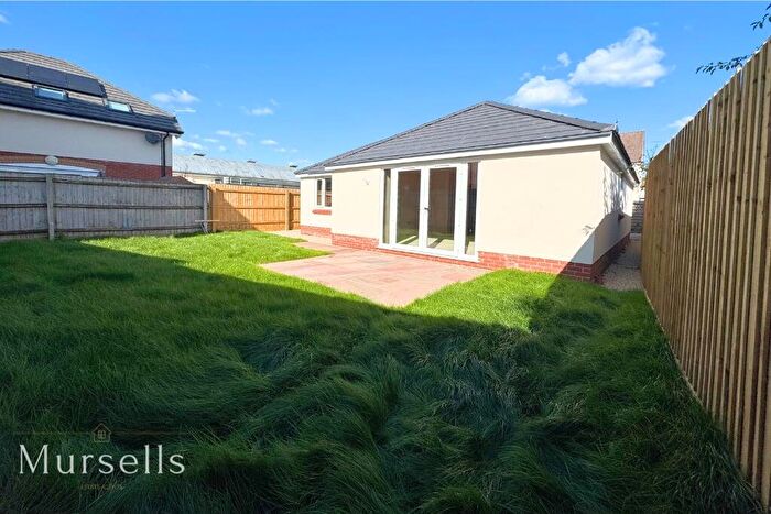 2 Bedroom Bungalow For Sale In Blandford Road, Poole, BH15