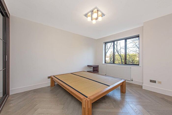 1 Bedroom Flat To Rent In Bridge Lane, Temple Fortune, London, NW11
