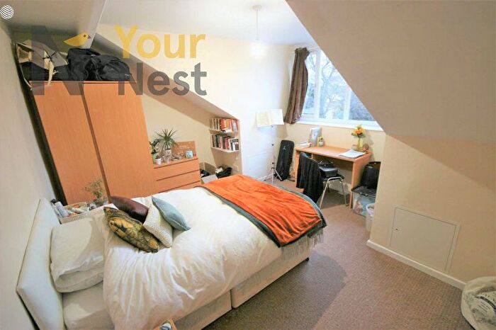 5 Bedroom Terraced House To Rent In Newport Mount, Leeds, LS6