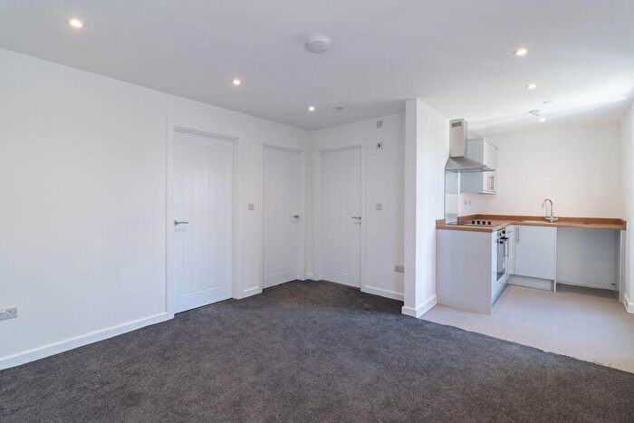 2 Bedroom Flat To Rent In Abergavenny, NP7