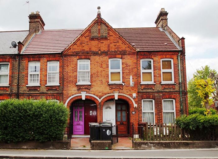 2 Bedroom Maisonette To Rent In Blackhorse Road, London, E17