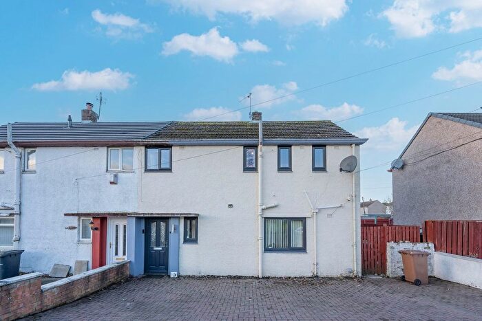 3 Bedroom Semi-Detached House For Sale In Brankholm Lane, Rosyth, Dunfermline, KY11