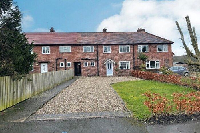 3 Bedroom Property To Rent In Dicklow Cob, Macclesfield, SK11