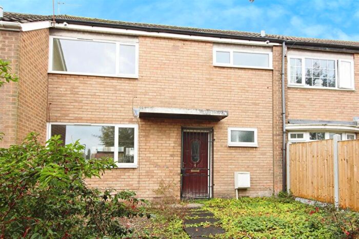 3 Bedroom Terraced House For Sale In Brayton Place, Swarcliffe, Leeds, LS14
