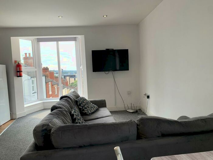 2 Bedroom Flat To Rent In Flat Erinalice Court, Lincoln, LN1