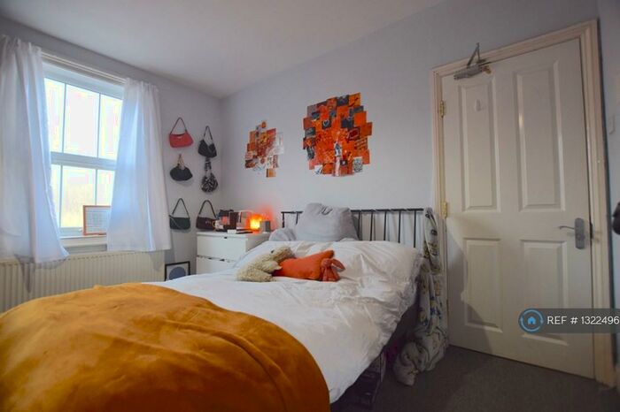 8 Bedroom End Of Terrace House To Rent In Yarborough Road, Lincoln, LN1