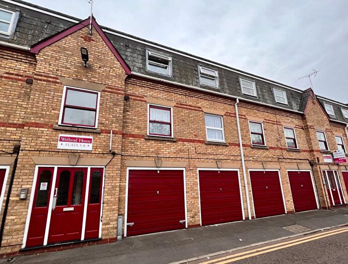 1 Bedroom Apartment For Sale In Whalley Street, Peterborough, PE1