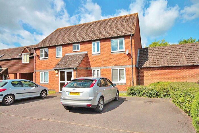 2 Bedroom Flat To Rent In All Saints Court, Didcot, OX11