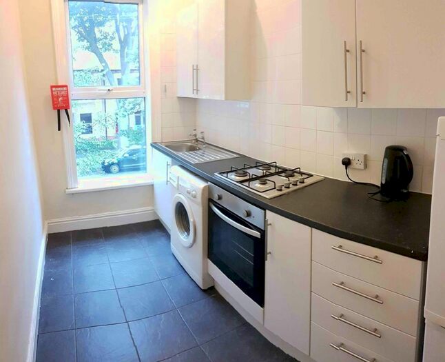 1 Bedroom Flat To Rent In Marlborough Avenue, Hull HU5