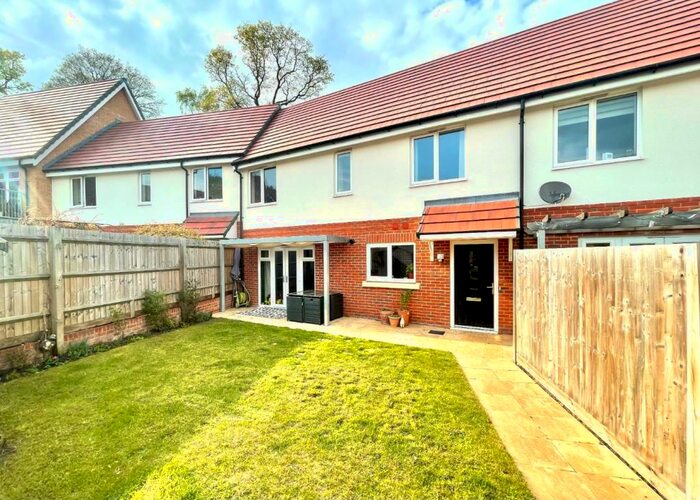 3 Bedroom Terraced House For Sale In Copse Close, Fleet, Hampshire, GU51
