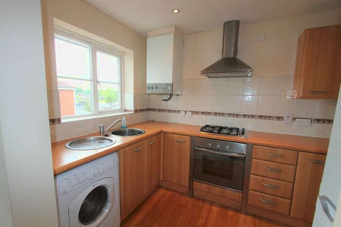 2 Bedroom Flat To Rent In Rhuddlan Court, Chester, Cheshire CH4