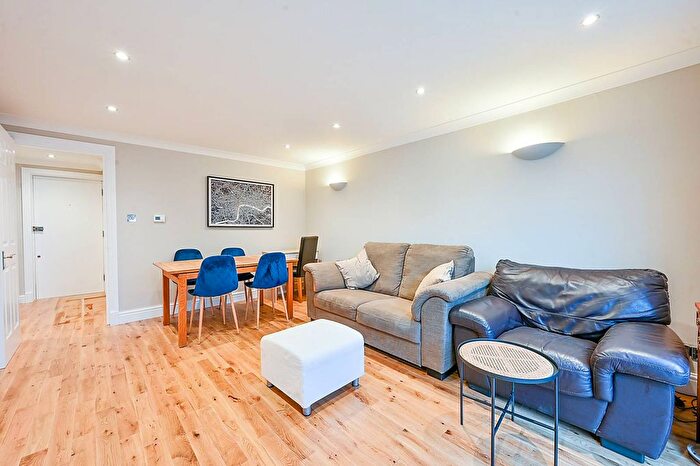 1 Bedroom Flat To Rent In Bourne Place, Chiswick, London, W4