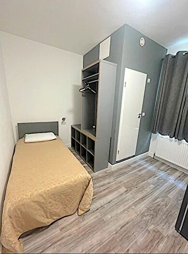 Studio To Rent In West Street, Brighton, BN1