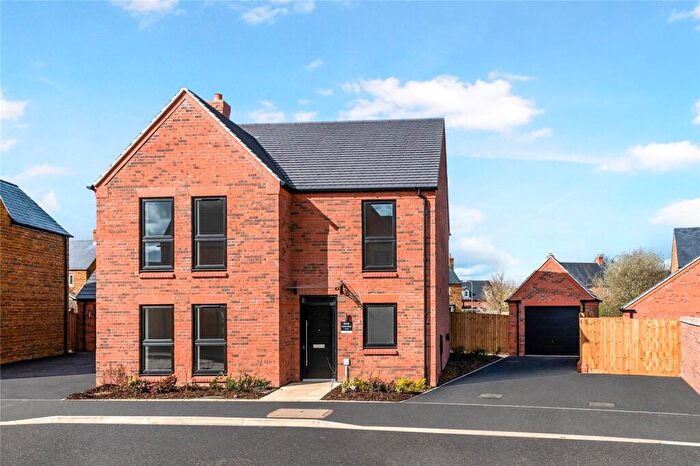 4 Bedroom Detached House For Sale In Fairmont, Stoke Orchard Road, Bishops Cleeve, Gloucestershire, GL52